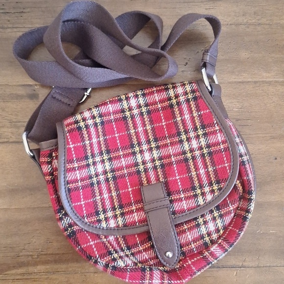 G.H. Bass & Co. Handbags - G.H. Bass & Co. Heritage Collection Plaid Crossbody Saddle Bag - Red Tartan